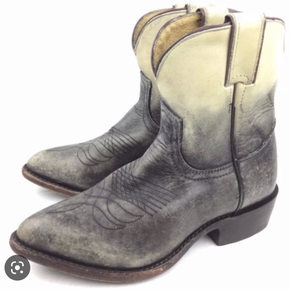 NWT Frye Billy Short Booties in Stonewash grey, size 7.5